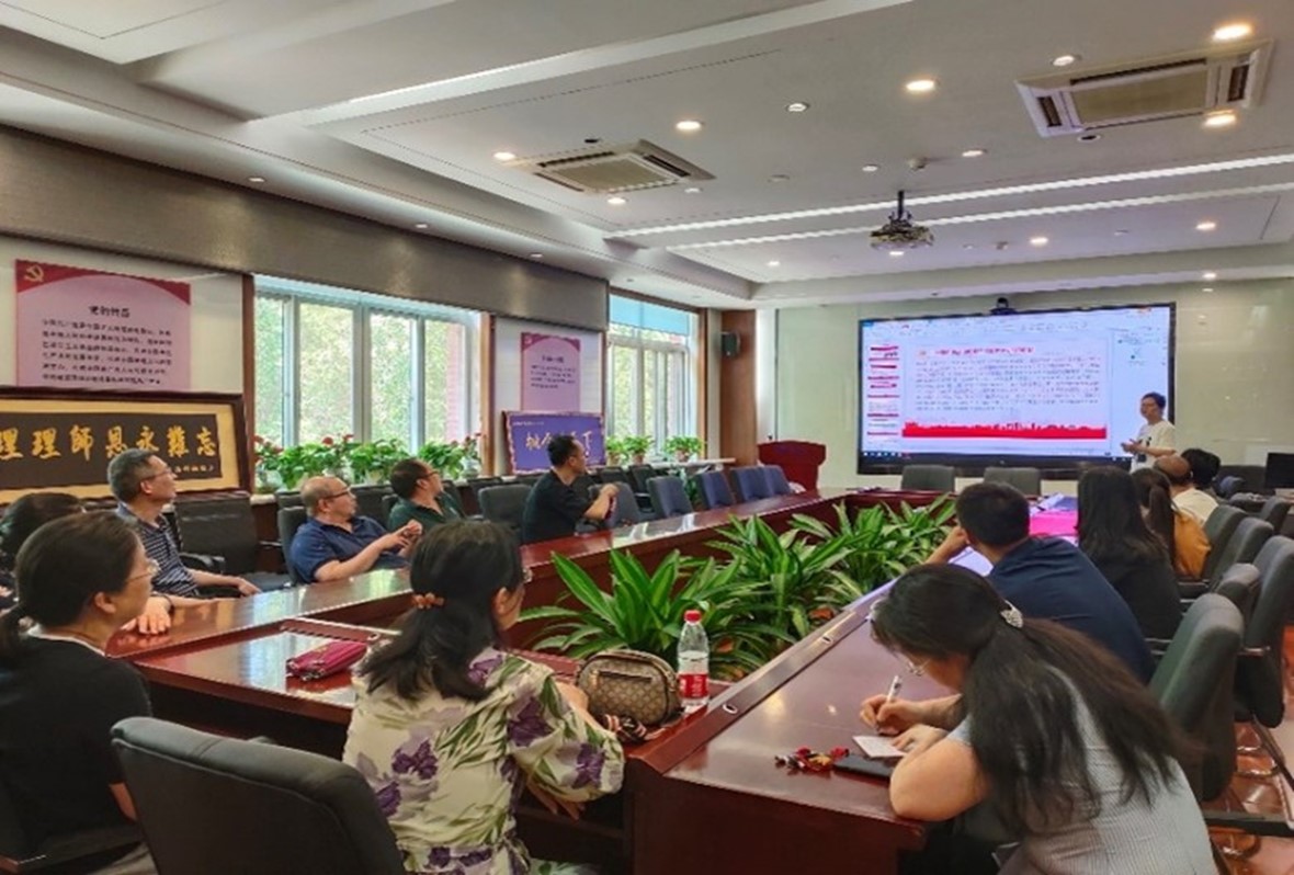 20230621168732752701405233.jpg betway西汉姆联官网数学与应用数学系开展教师理论学习.jpg